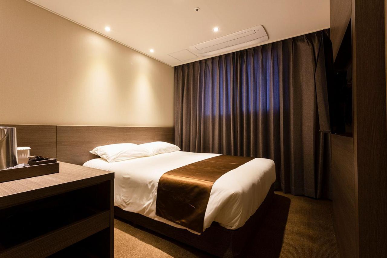 Grandmillions Hotel Seogwipo Exteriör bild